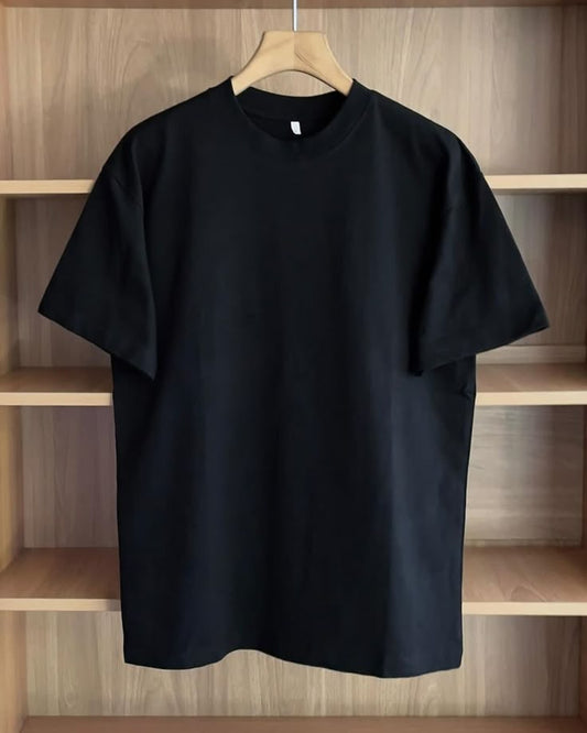 Plain black tshirt